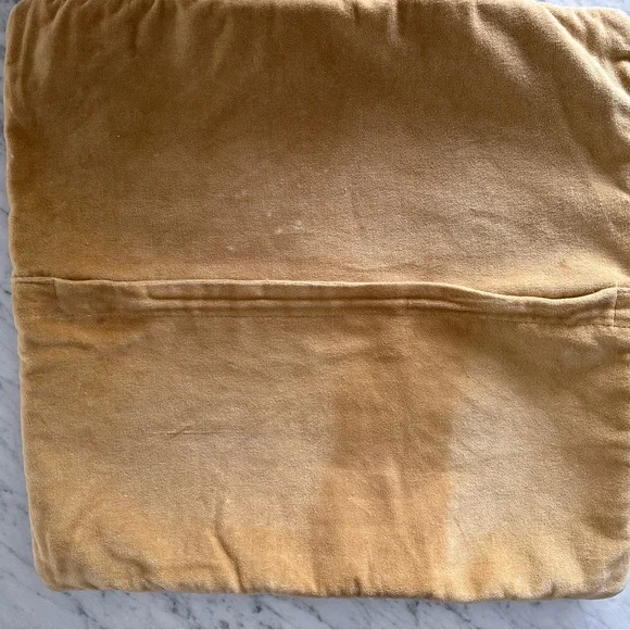 Chandler 4 corners wool hooked pillow with insert - Picture 6 of 12